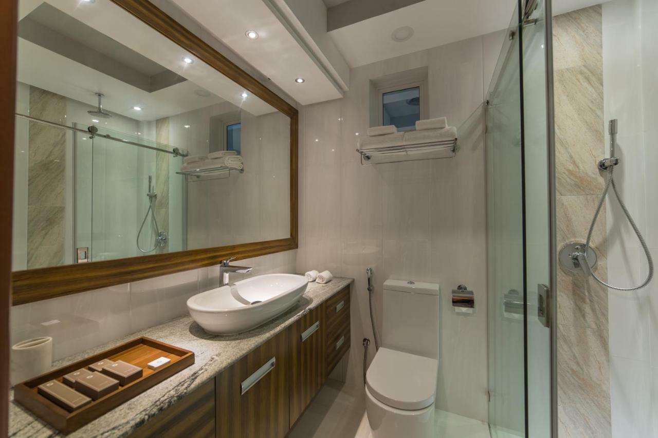 Samann Host Hotel Hulhumale Bagian luar foto