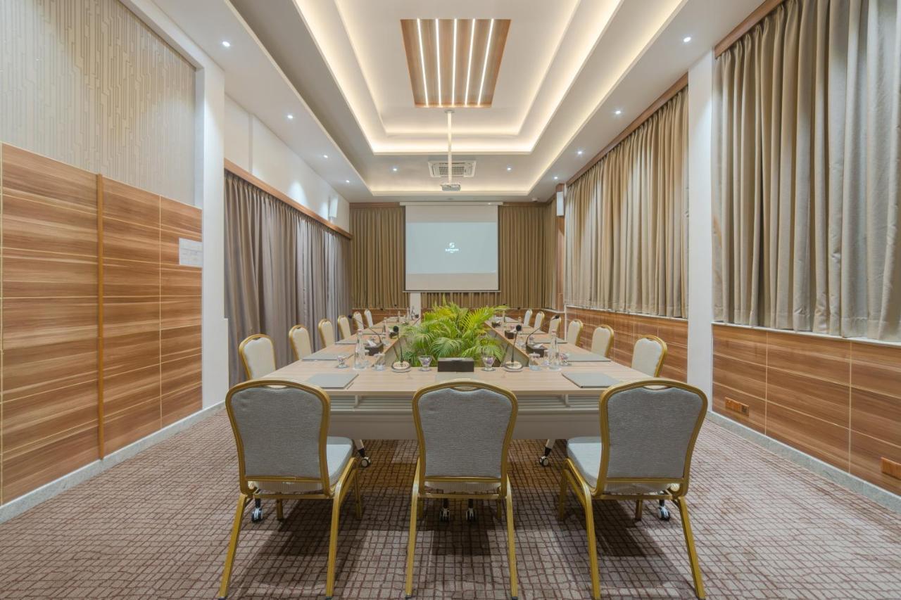 Samann Host Hotel Hulhumale Bagian luar foto